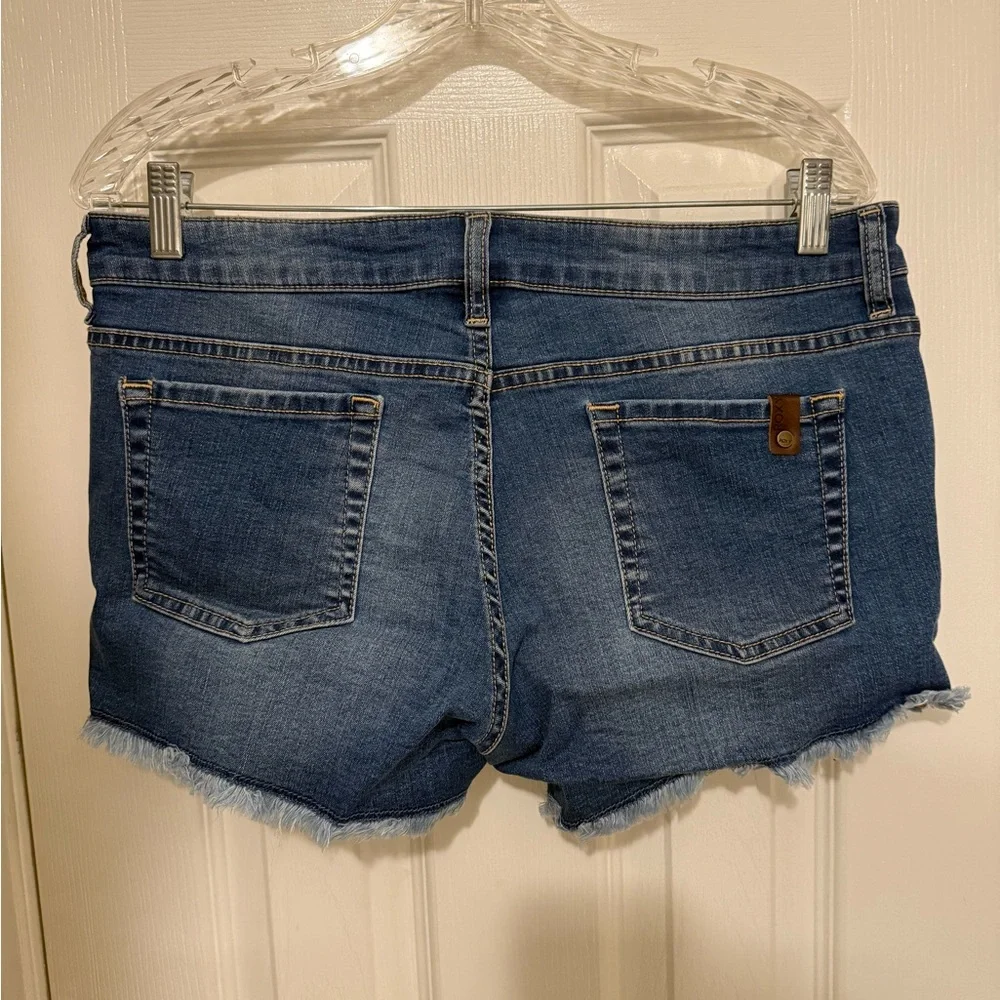 ROXY Jean Shorts Size 30 - Picture 2 of 4